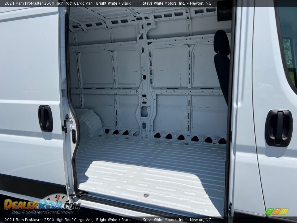2021 Ram ProMaster 2500 High Roof Cargo Van Bright White / Black Photo #17