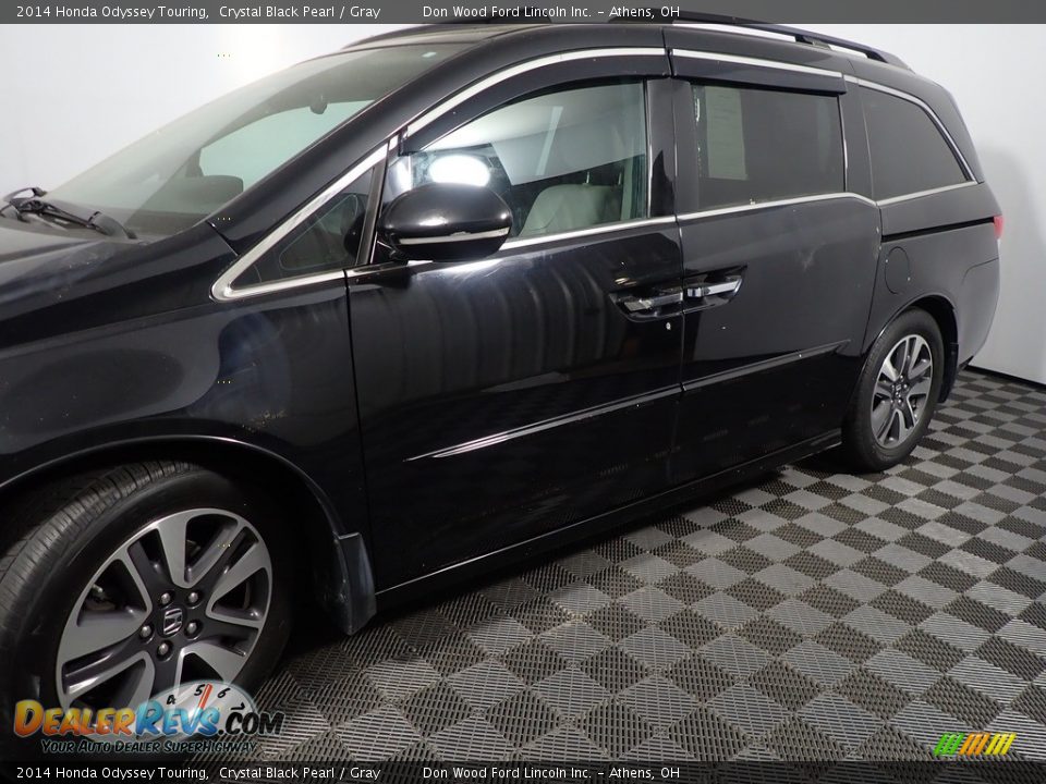 2014 Honda Odyssey Touring Crystal Black Pearl / Gray Photo #11