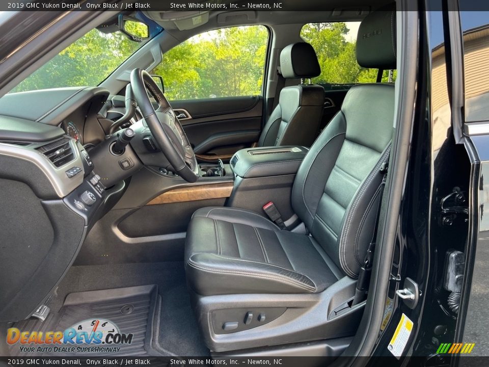 Jet Black Interior - 2019 GMC Yukon Denali Photo #12