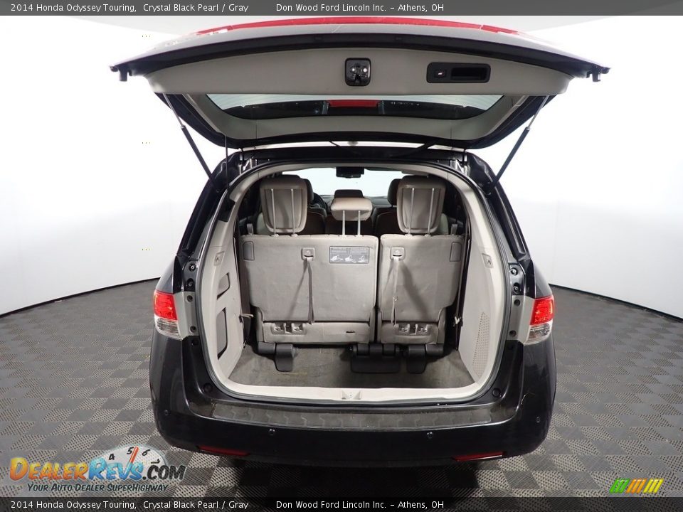 2014 Honda Odyssey Touring Crystal Black Pearl / Gray Photo #15