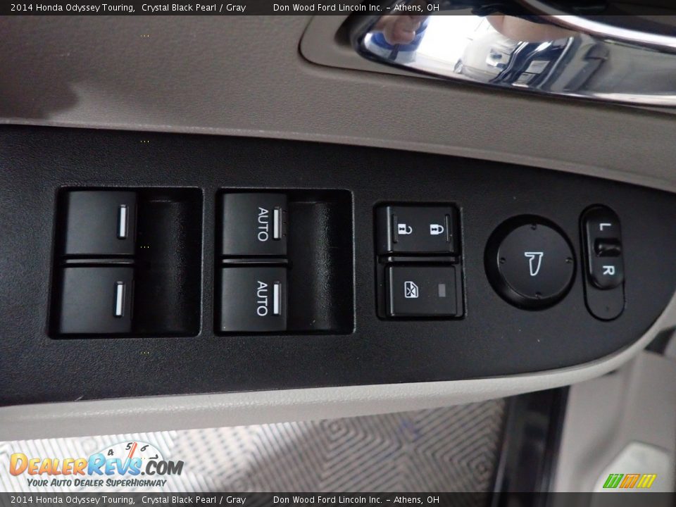 2014 Honda Odyssey Touring Crystal Black Pearl / Gray Photo #21