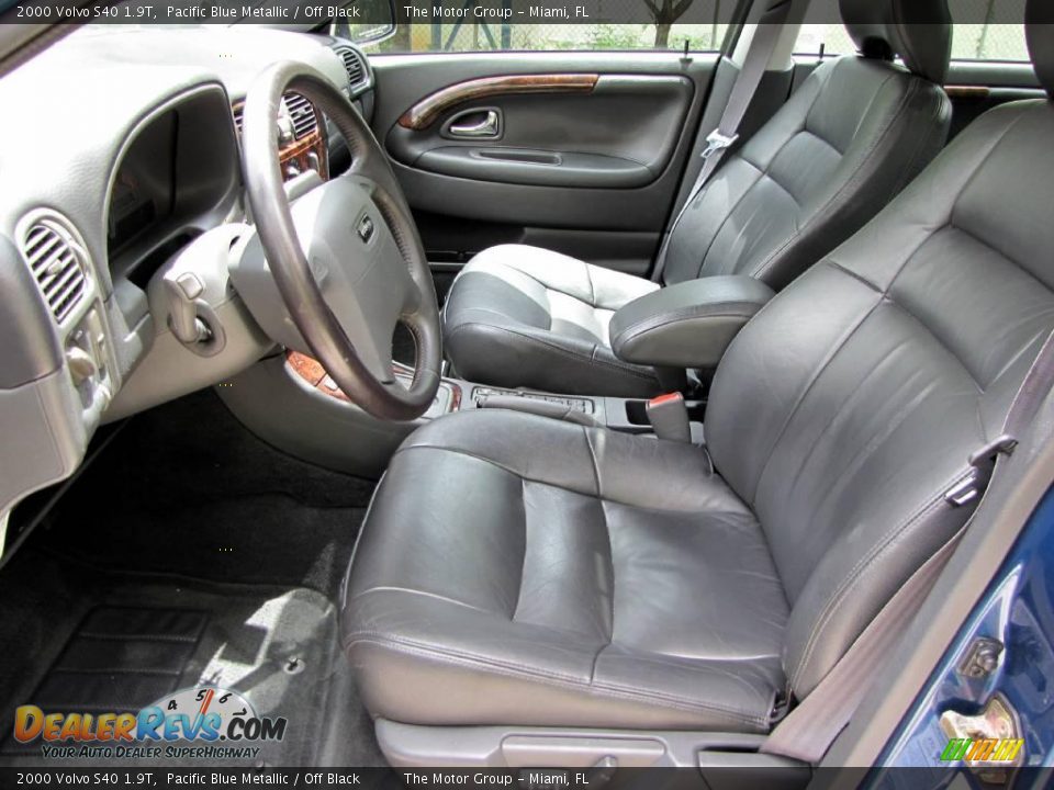 2000 Volvo S40 1.9T Pacific Blue Metallic / Off Black Photo #29