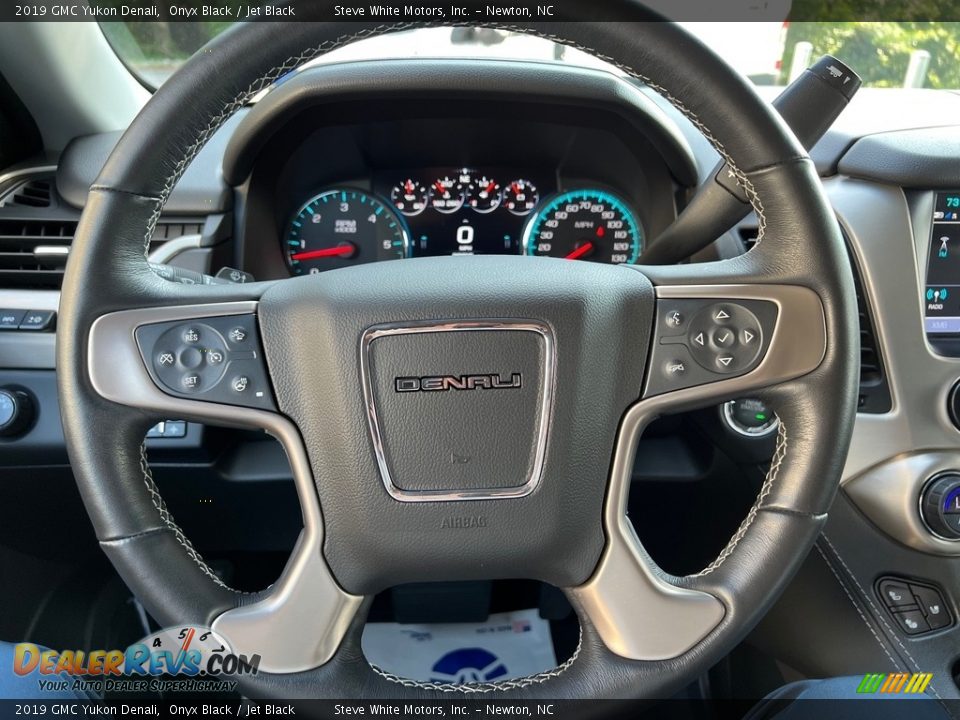 2019 GMC Yukon Denali Steering Wheel Photo #23