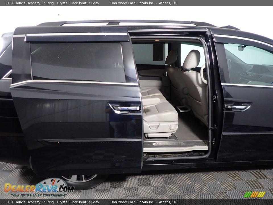 2014 Honda Odyssey Touring Crystal Black Pearl / Gray Photo #35