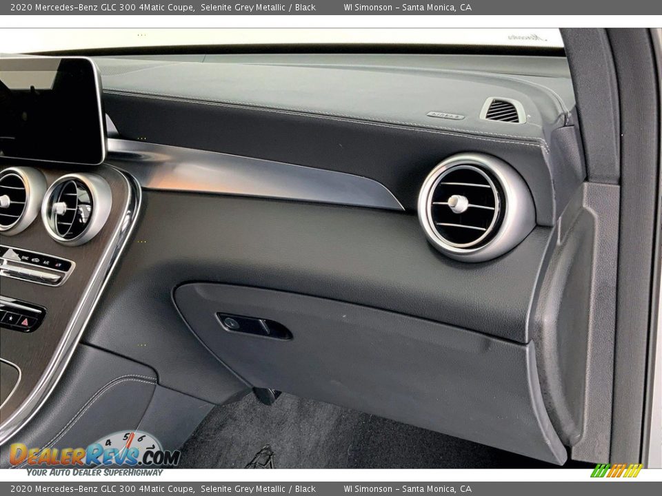 Dashboard of 2020 Mercedes-Benz GLC 300 4Matic Coupe Photo #16