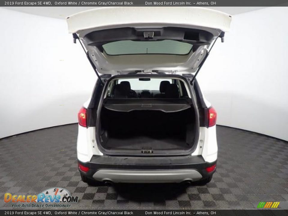 2019 Ford Escape SE 4WD Oxford White / Chromite Gray/Charcoal Black Photo #11