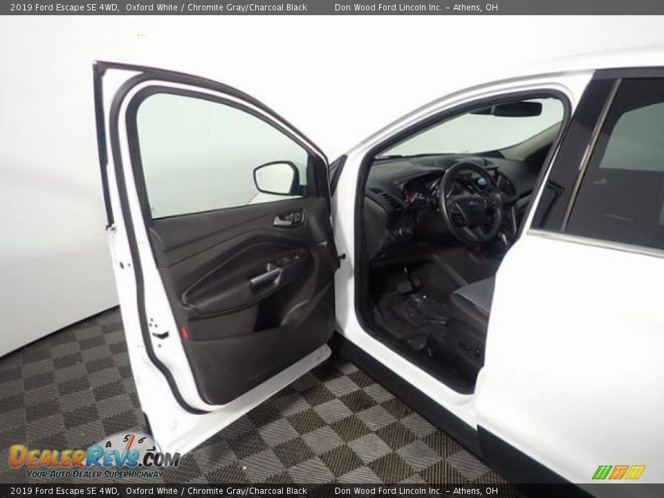 2019 Ford Escape SE 4WD Oxford White / Chromite Gray/Charcoal Black Photo #16
