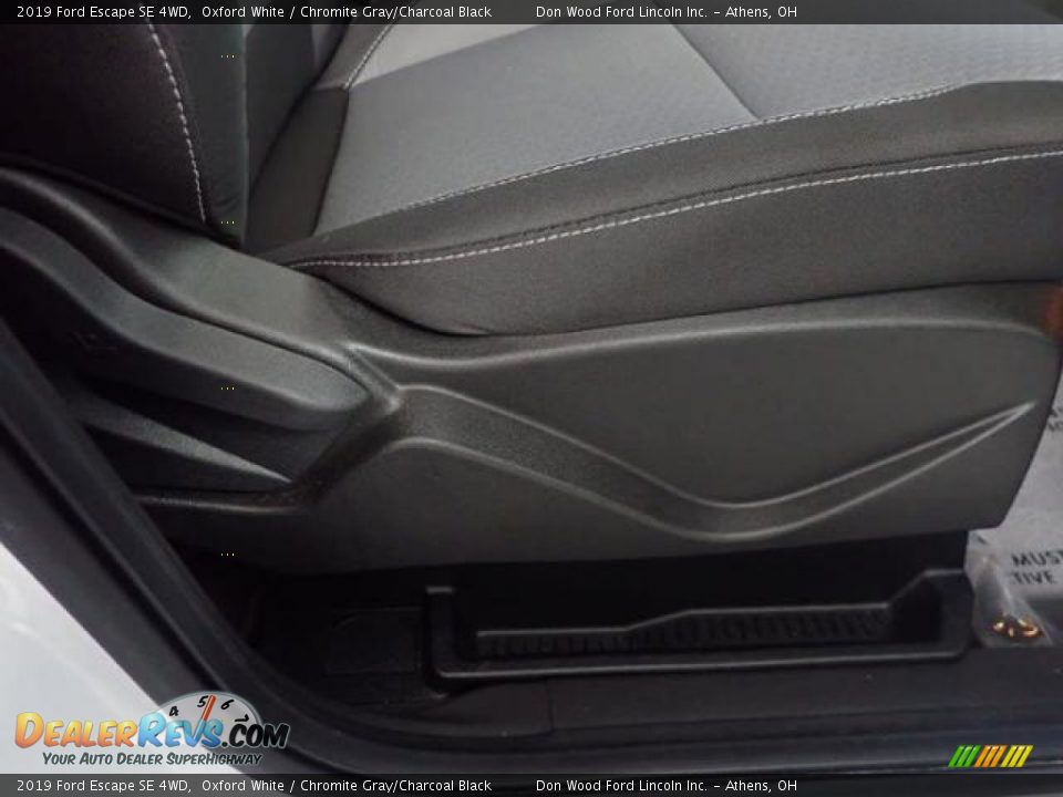 2019 Ford Escape SE 4WD Oxford White / Chromite Gray/Charcoal Black Photo #35