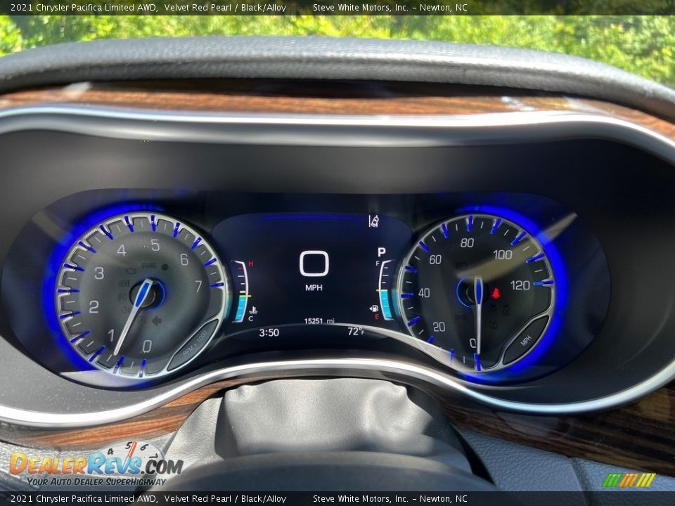 2021 Chrysler Pacifica Limited AWD Gauges Photo #22