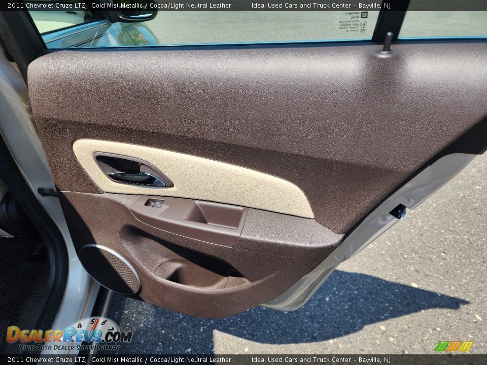 2011 Chevrolet Cruze LTZ Gold Mist Metallic / Cocoa/Light Neutral Leather Photo #14