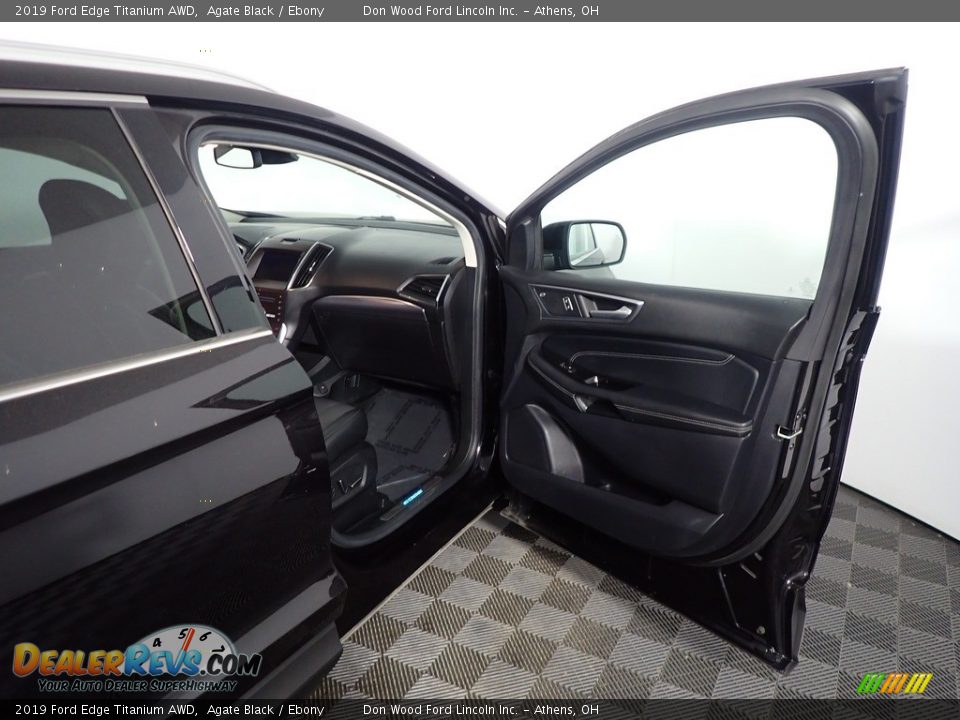 2019 Ford Edge Titanium AWD Agate Black / Ebony Photo #35