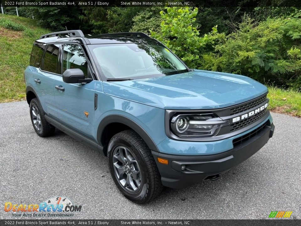 Front 3/4 View of 2022 Ford Bronco Sport Badlands 4x4 Photo #4