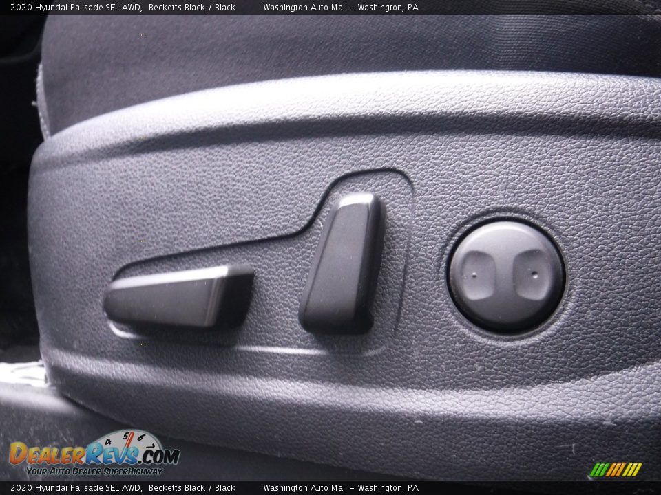 Controls of 2020 Hyundai Palisade SEL AWD Photo #13