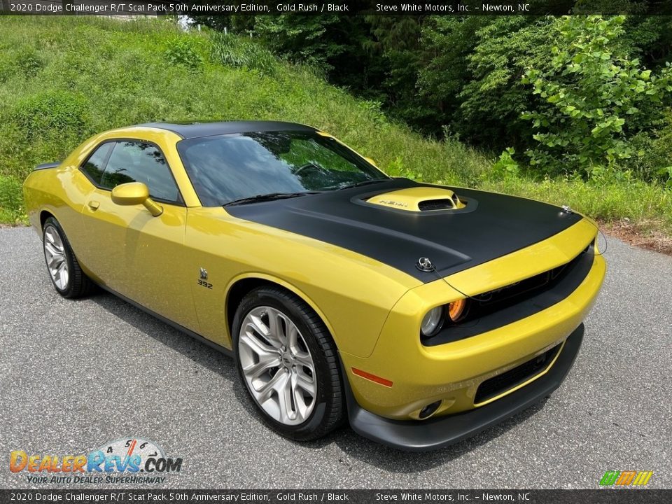 Front 3/4 View of 2020 Dodge Challenger R/T Scat Pack 50th Anniversary Edition Photo #4