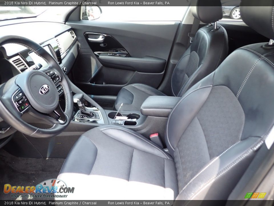 Front Seat of 2018 Kia Niro EX Hybrid Photo #14