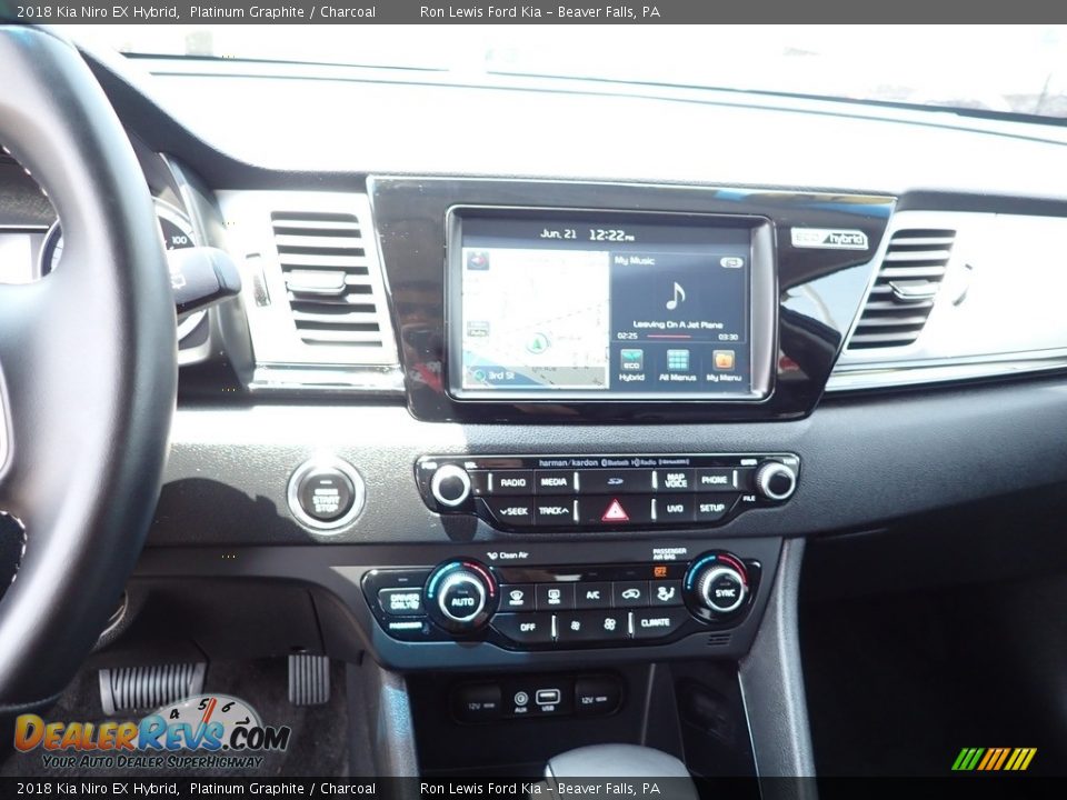 Controls of 2018 Kia Niro EX Hybrid Photo #16