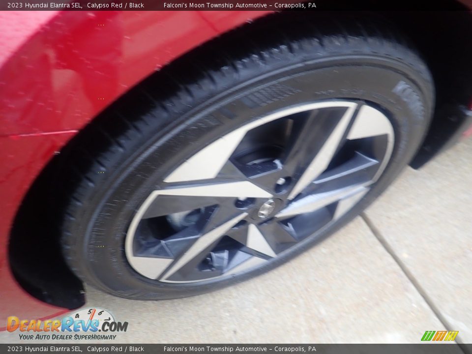 2023 Hyundai Elantra SEL Calypso Red / Black Photo #10