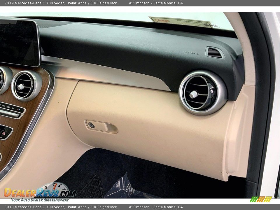 2019 Mercedes-Benz C 300 Sedan Polar White / Silk Beige/Black Photo #16