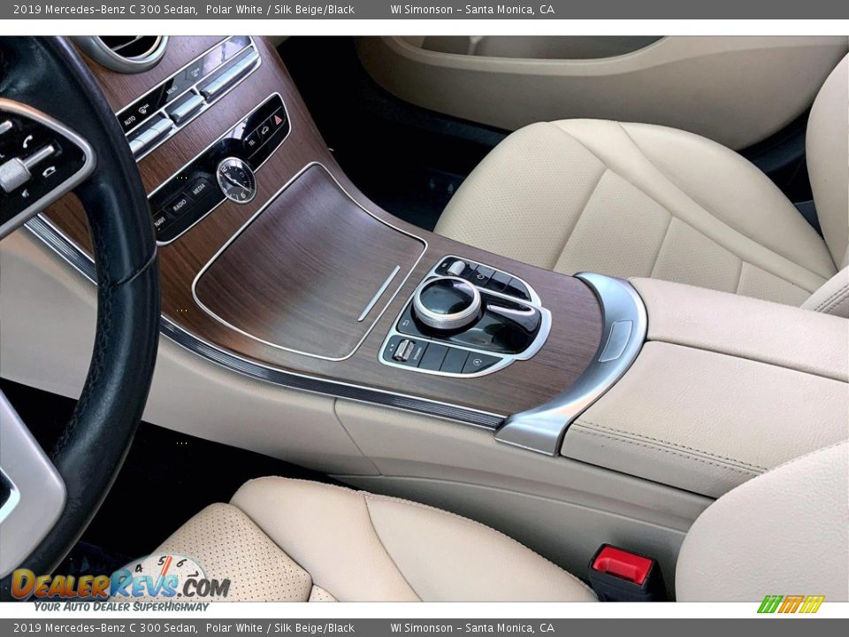 2019 Mercedes-Benz C 300 Sedan Polar White / Silk Beige/Black Photo #17
