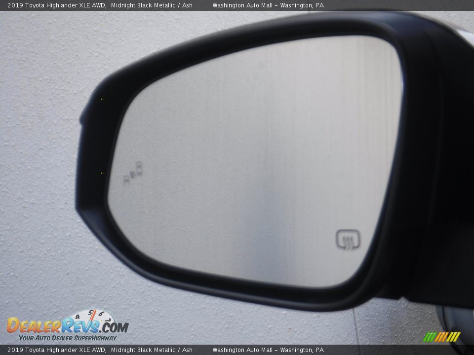 2019 Toyota Highlander XLE AWD Midnight Black Metallic / Ash Photo #10