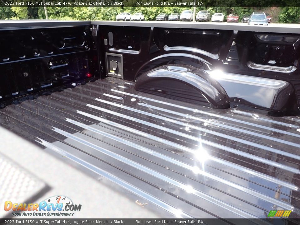 2023 Ford F150 XLT SuperCab 4x4 Agate Black Metallic / Black Photo #10