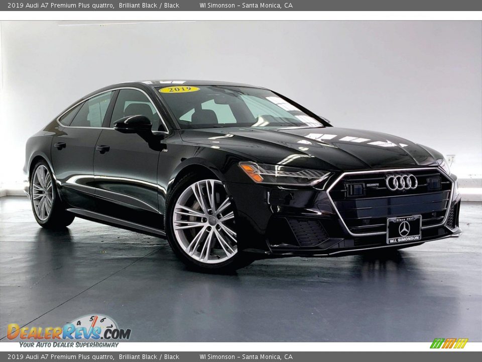 Front 3/4 View of 2019 Audi A7 Premium Plus quattro Photo #34