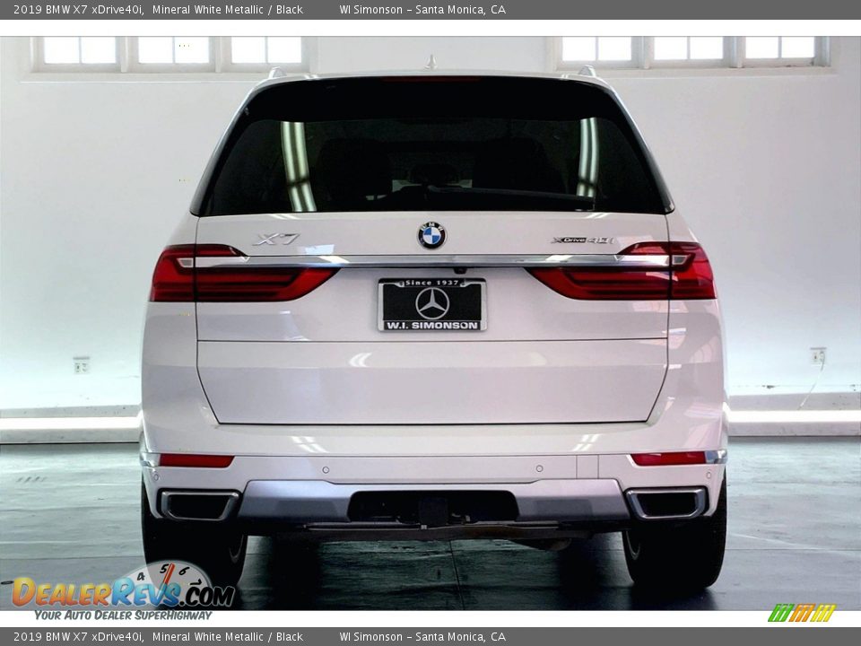 2019 BMW X7 xDrive40i Mineral White Metallic / Black Photo #3