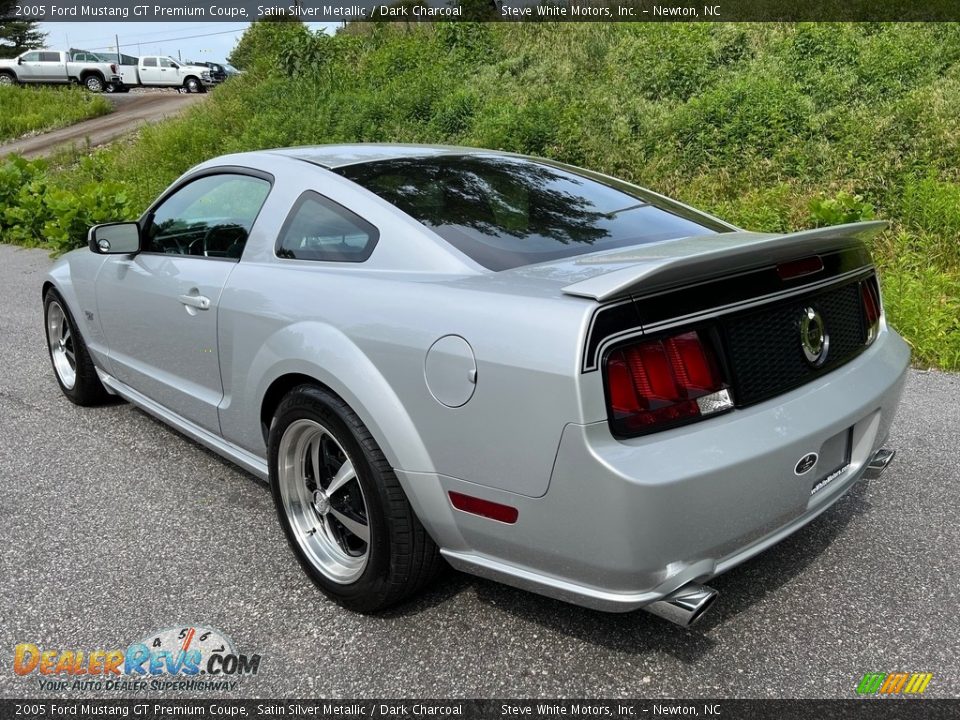 2005 Ford Mustang GT Premium Coupe Satin Silver Metallic / Dark Charcoal Photo #8