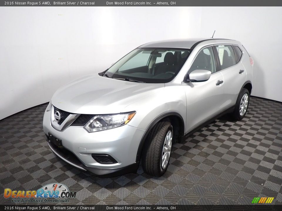 2016 Nissan Rogue S AWD Brilliant Silver / Charcoal Photo #9