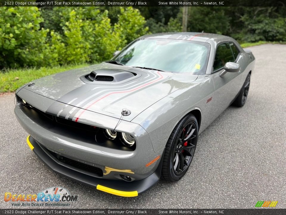 Destroyer Grey 2023 Dodge Challenger R/T Scat Pack Shakedown Edition Photo #2