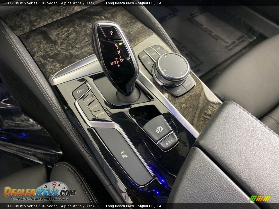 2019 BMW 5 Series 530i Sedan Alpine White / Black Photo #25