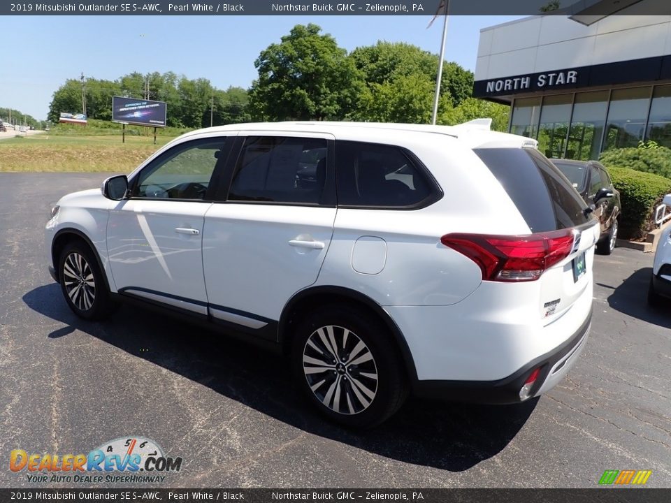 2019 Mitsubishi Outlander SE S-AWC Pearl White / Black Photo #3