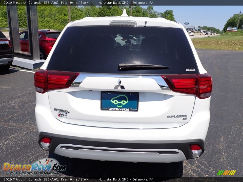 2019 Mitsubishi Outlander SE S-AWC Pearl White / Black Photo #5