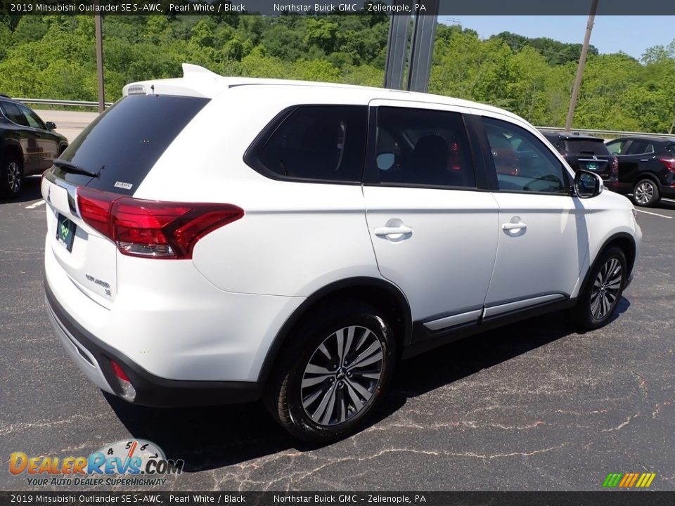 2019 Mitsubishi Outlander SE S-AWC Pearl White / Black Photo #7