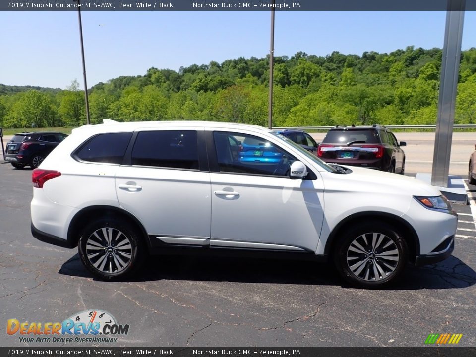 Pearl White 2019 Mitsubishi Outlander SE S-AWC Photo #8