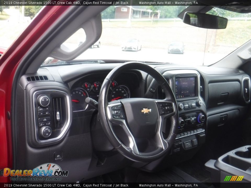 2019 Chevrolet Silverado 1500 LT Crew Cab 4WD Cajun Red Tintcoat / Jet Black Photo #28