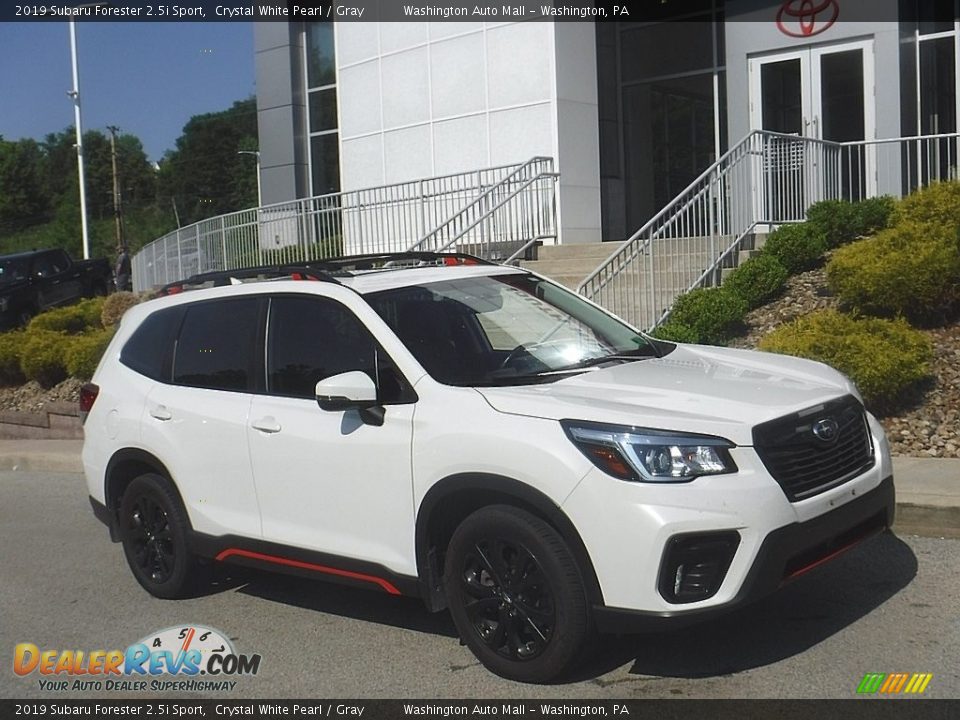 Front 3/4 View of 2019 Subaru Forester 2.5i Sport Photo #1