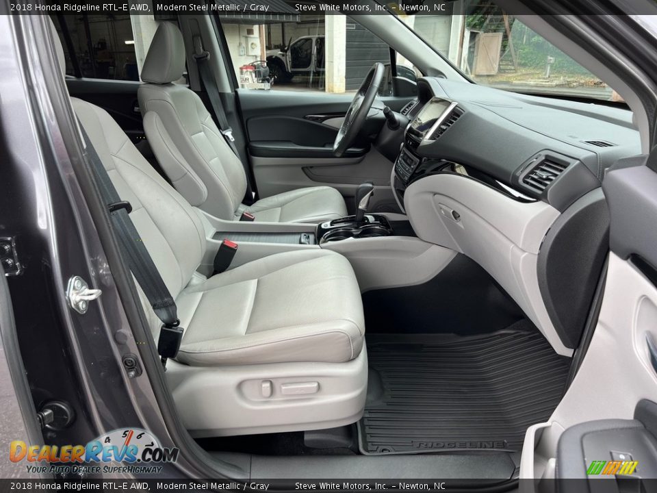 Front Seat of 2018 Honda Ridgeline RTL-E AWD Photo #17