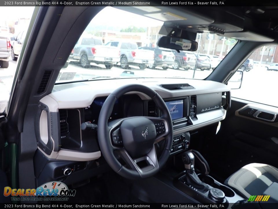 2023 Ford Bronco Big Bend 4X4 4-Door Eruption Green Metallic / Medium Sandstone Photo #13