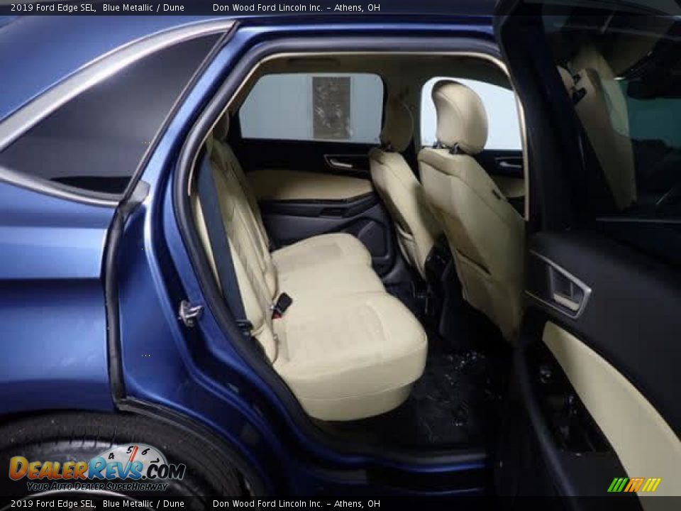 2019 Ford Edge SEL Blue Metallic / Dune Photo #32