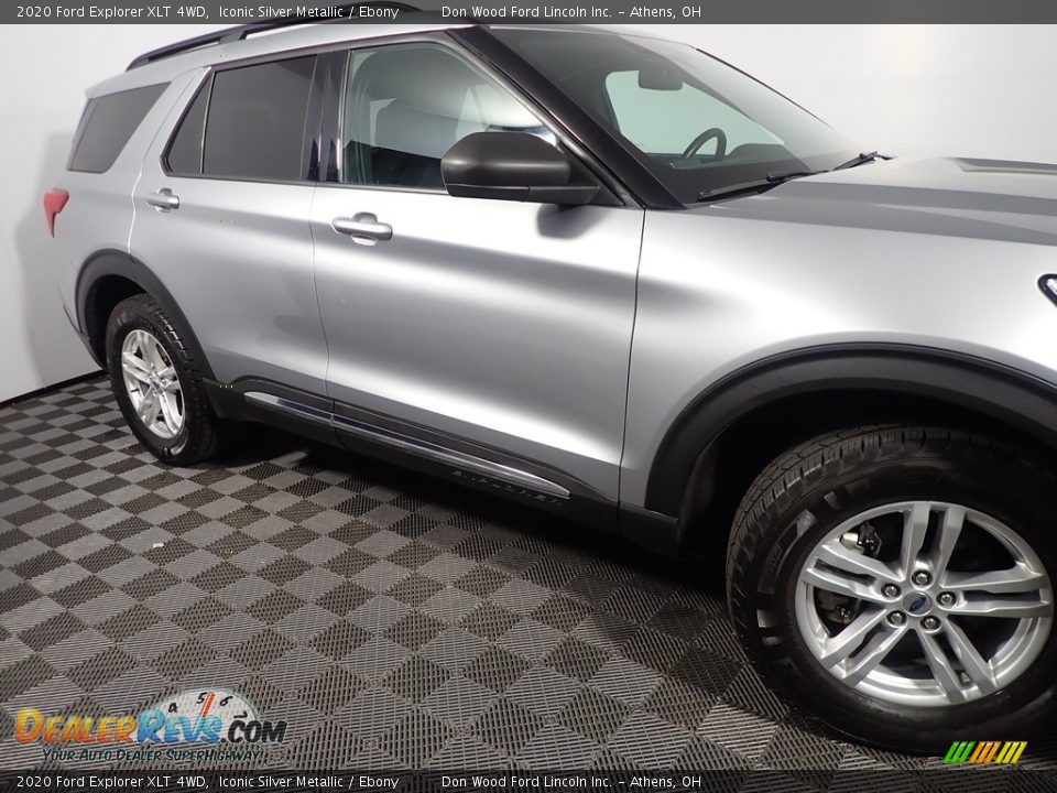2020 Ford Explorer XLT 4WD Iconic Silver Metallic / Ebony Photo #4