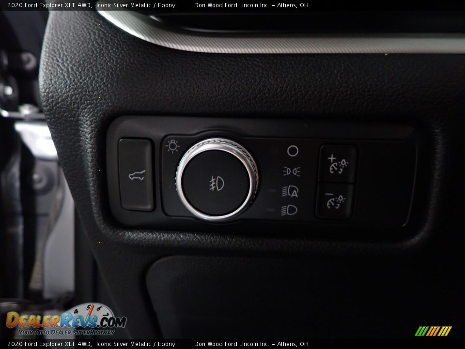 2020 Ford Explorer XLT 4WD Iconic Silver Metallic / Ebony Photo #31