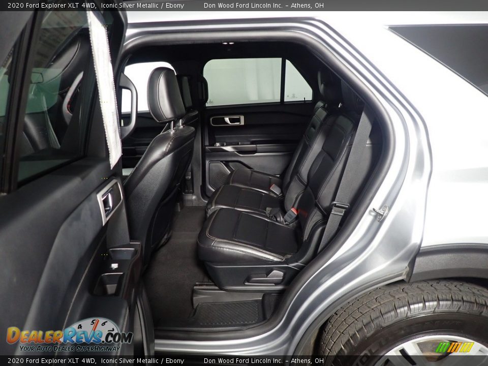 2020 Ford Explorer XLT 4WD Iconic Silver Metallic / Ebony Photo #35