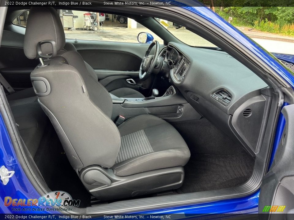 2022 Dodge Challenger R/T Indigo Blue / Black Photo #15