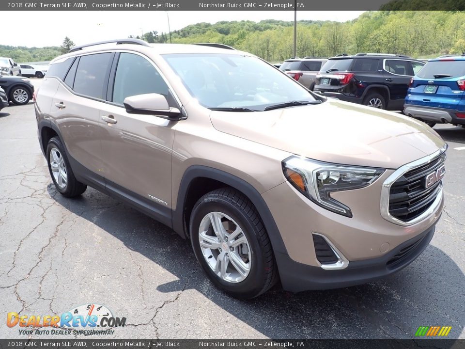 Front 3/4 View of 2018 GMC Terrain SLE AWD Photo #9