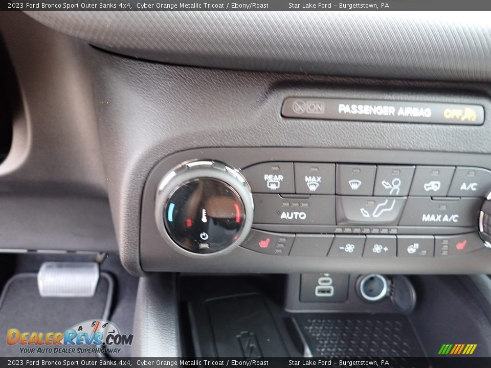 2023 Ford Bronco Sport Outer Banks 4x4 Cyber Orange Metallic Tricoat / Ebony/Roast Photo #17