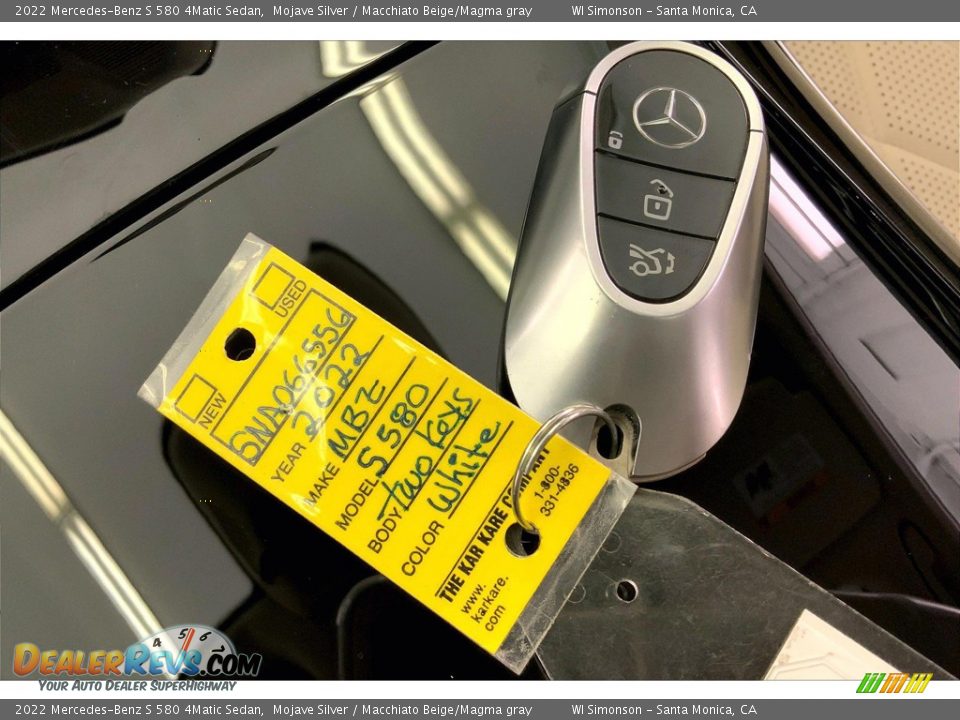 Keys of 2022 Mercedes-Benz S 580 4Matic Sedan Photo #11