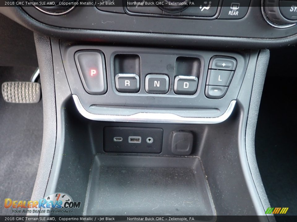 2018 GMC Terrain SLE AWD Shifter Photo #29