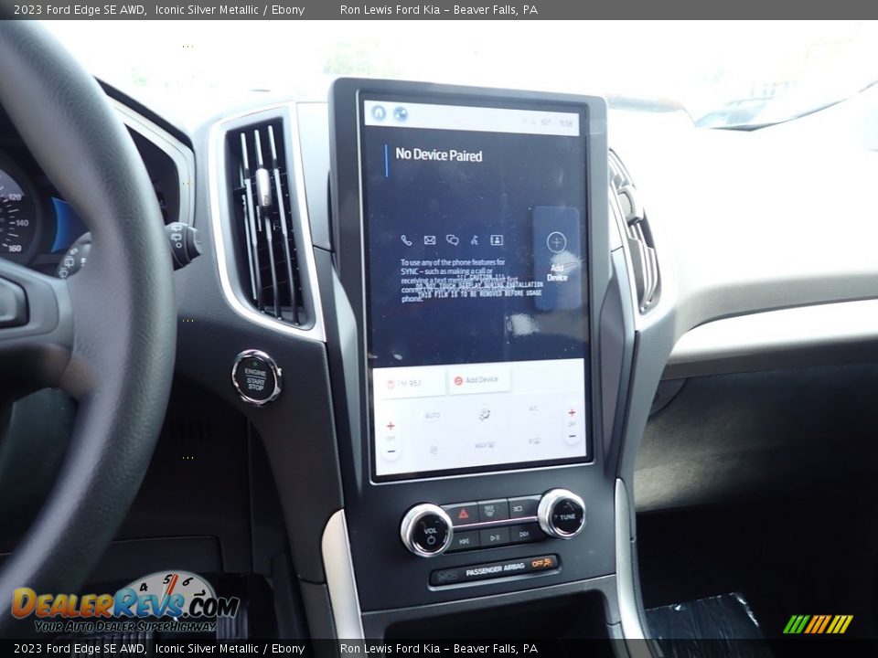 Controls of 2023 Ford Edge SE AWD Photo #18