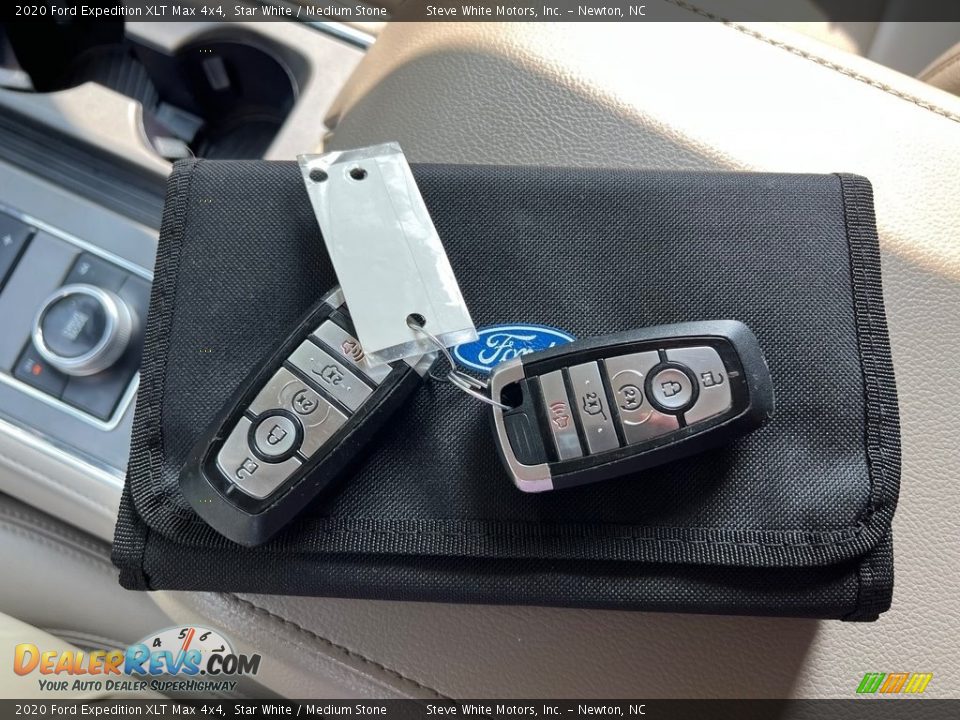Keys of 2020 Ford Expedition XLT Max 4x4 Photo #28